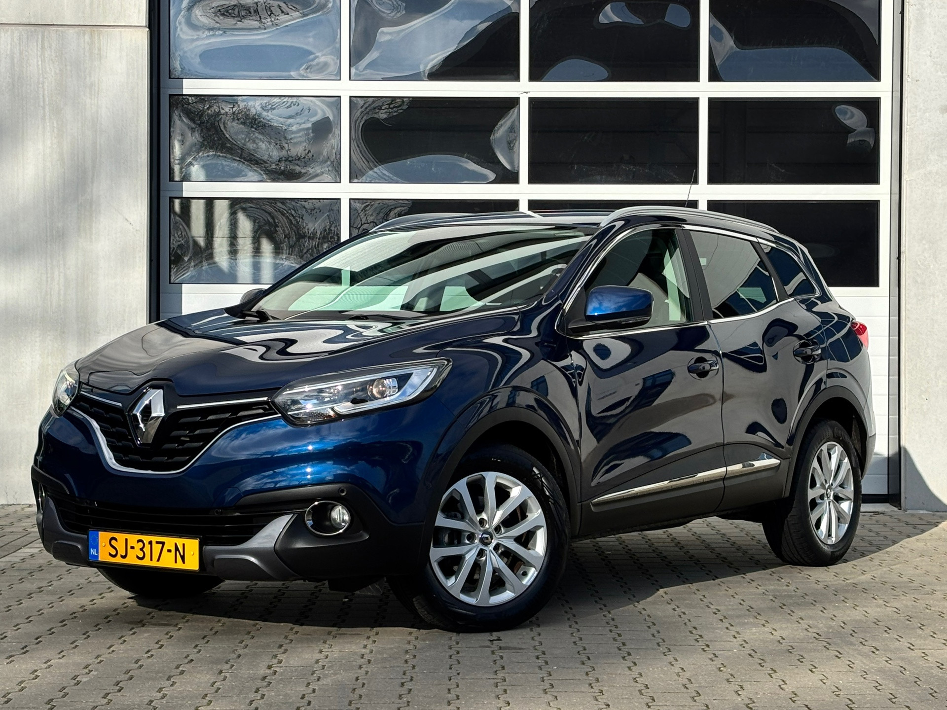 Renault Kadjar 1.2 TCe Intens | Automaat | Keyless | Navi 51367151-0.jpg | Autobedrijf Van Schijndel