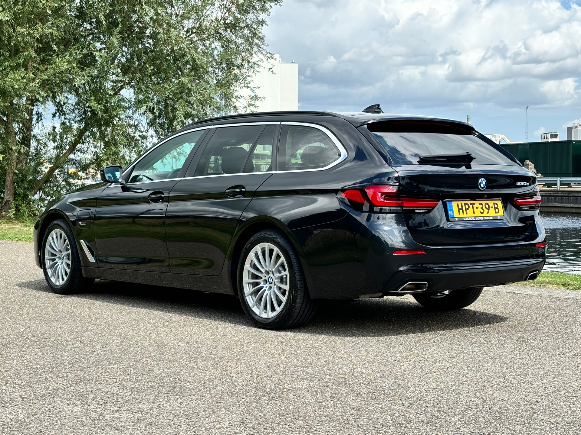 BMW 5 Serie Touring 530e Business Edition Plus | Black friday deal!! 45247955-1.jpg | Autobedrijf Van Schijndel