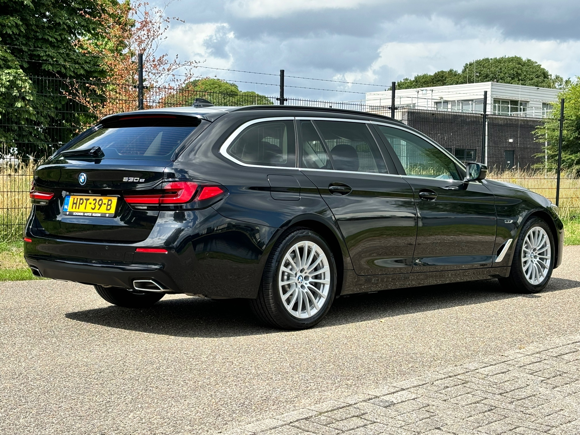 BMW 5 Serie Touring 530e Business Edition Plus | Camera | Trekhaak 45247955-2.jpg | Autobedrijf Van Schijndel