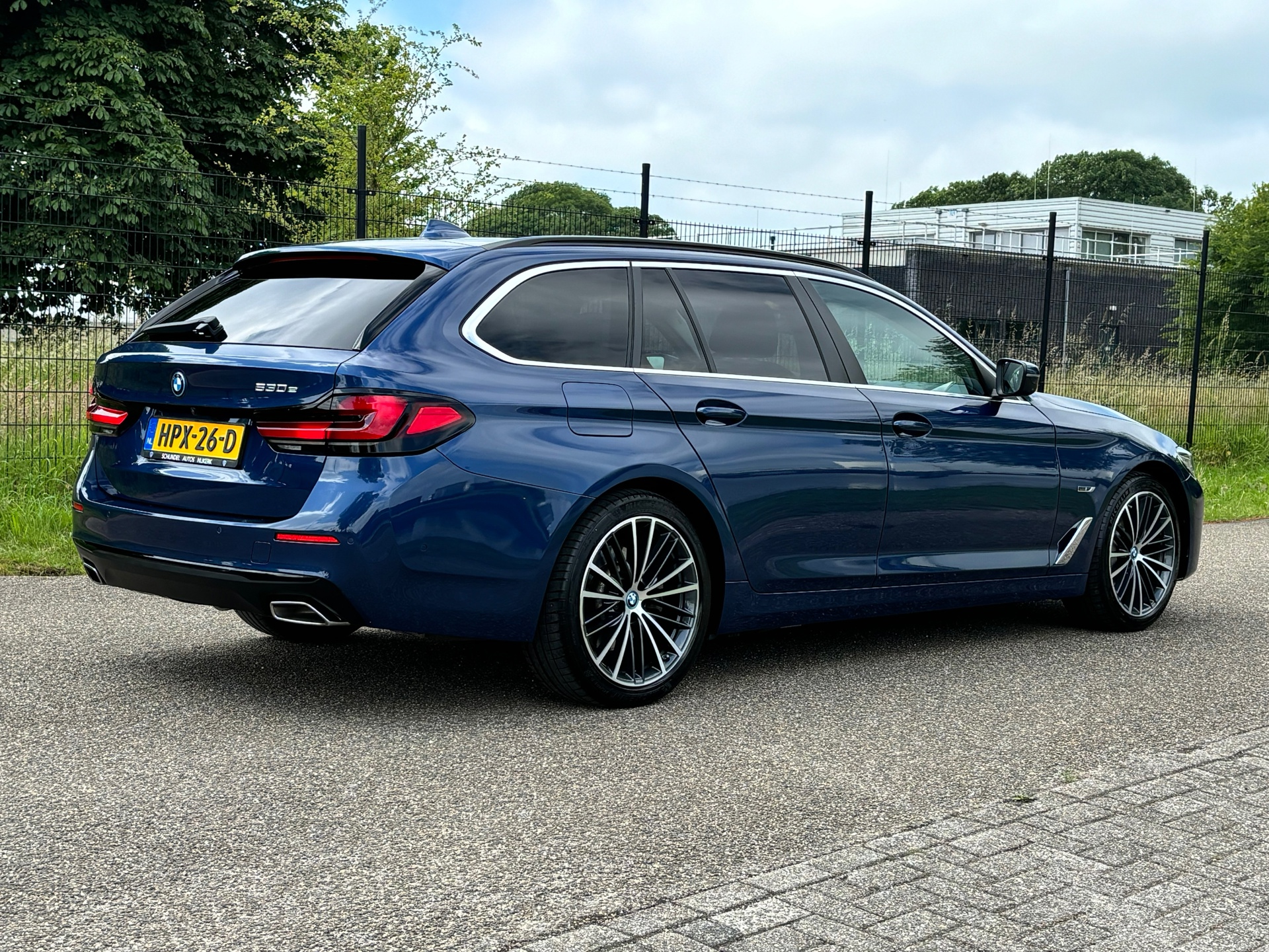 BMW 5 Serie Touring 530e Business Edition Plus | H&K | 360 |Laserlight 45340127-2.jpg | Autobedrijf Van Schijndel