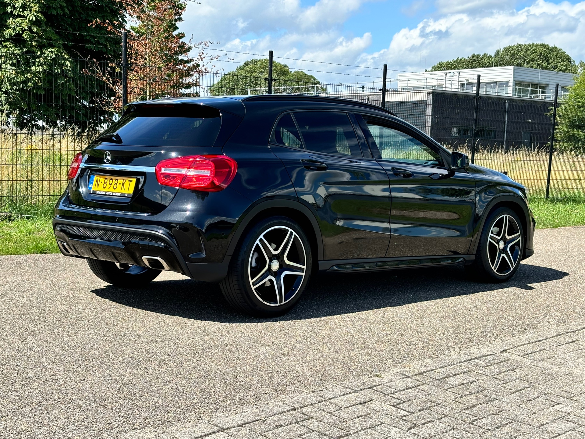 Mercedes-Benz GLA 180 AMG | Night Edition | 19inch | Bi-Xenon 46515614-2.jpg | Autobedrijf Van Schijndel