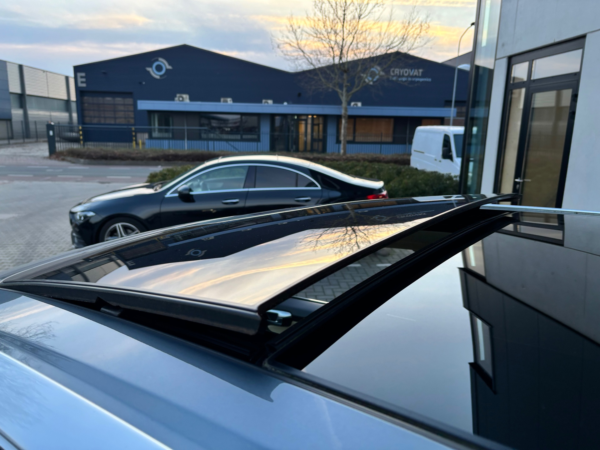 Volvo XC60 2.0 D4 FWD Polar+ | Harman/Kardon 47403684-1.jpg | Autobedrijf Van Schijndel