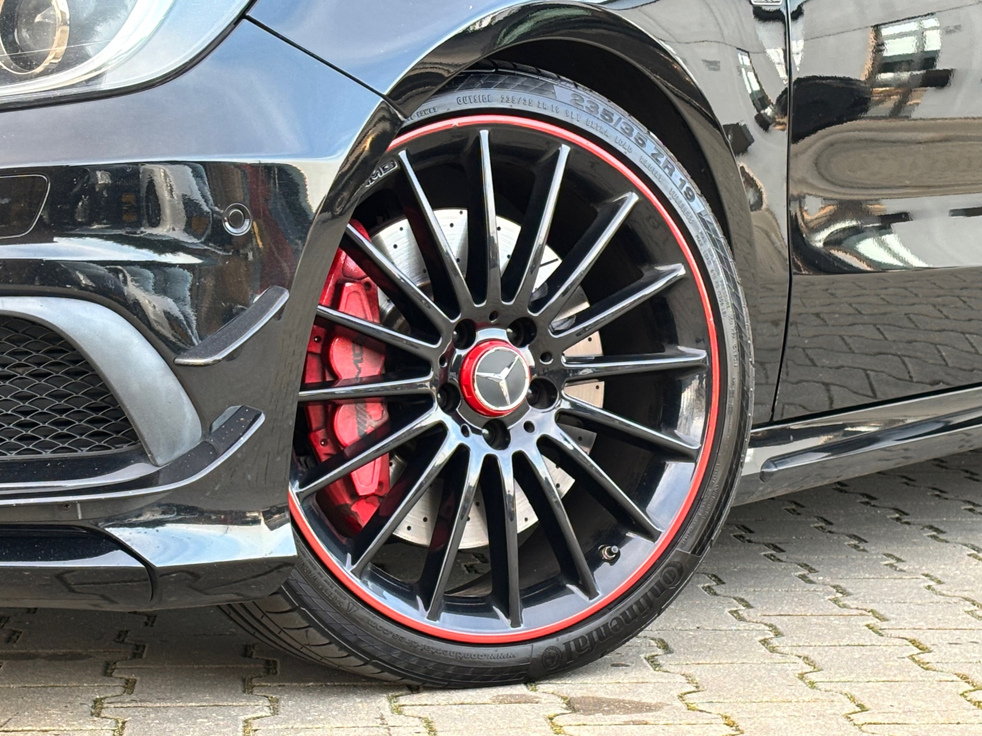 Mercedes-Benz A-Klasse AMG 45 4MATIC | H&K Audio | Schaalstoelen 49950698-2.jpg | Autobedrijf Van Schijndel