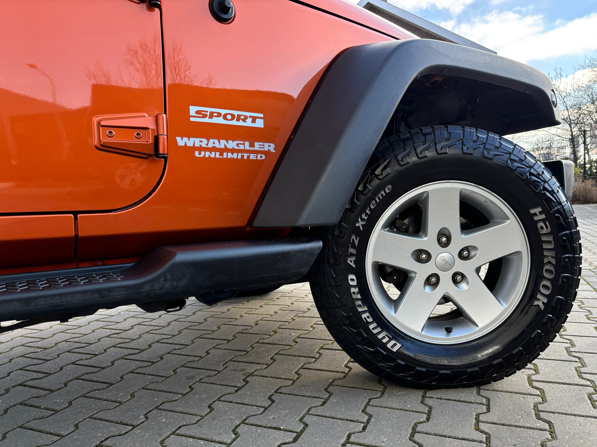 Jeep Wrangler Unlimited 3.8 Sport | Cabrio hardtop 51372176-1.jpg | Autobedrijf Van Schijndel