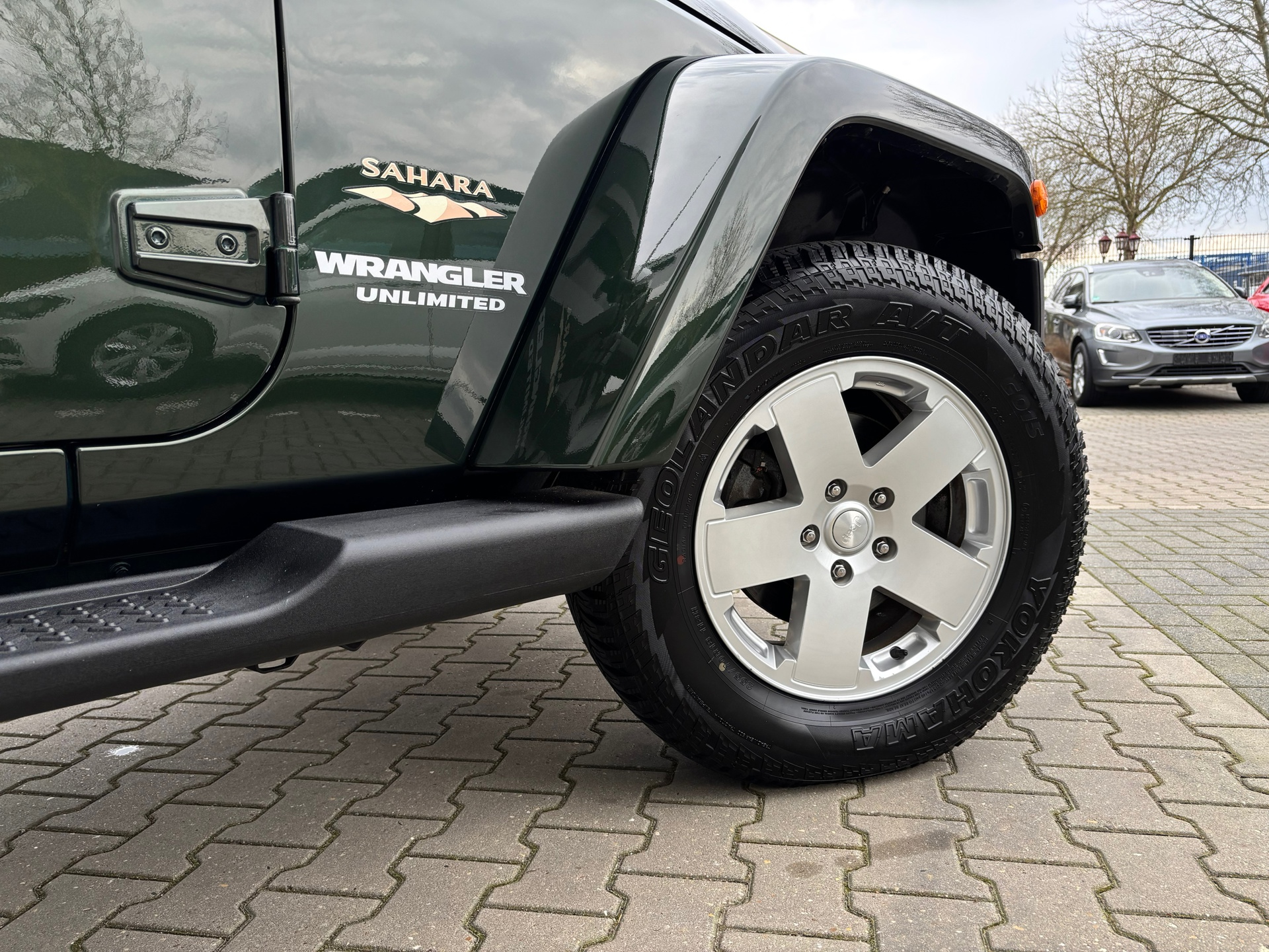 Jeep Wrangler 3.8 V6 Sahara | Youngtimer | 1ste eig | 49.000 km!! 51813621-2.jpg | Autobedrijf Van Schijndel