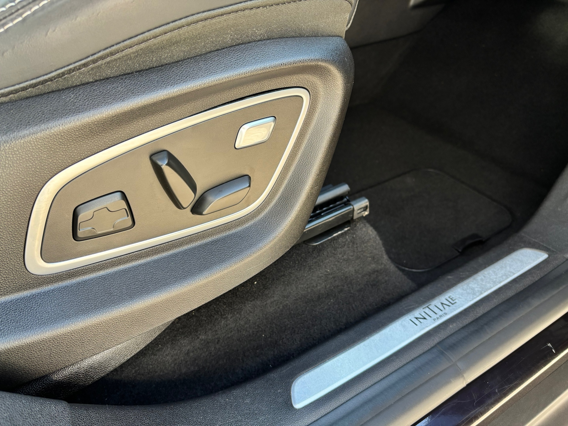 Renault Grand Scénic 1.3 TCe Initiale Paris ((GERESERVEERD)) 51837690-1.jpg | Autobedrijf Van Schijndel