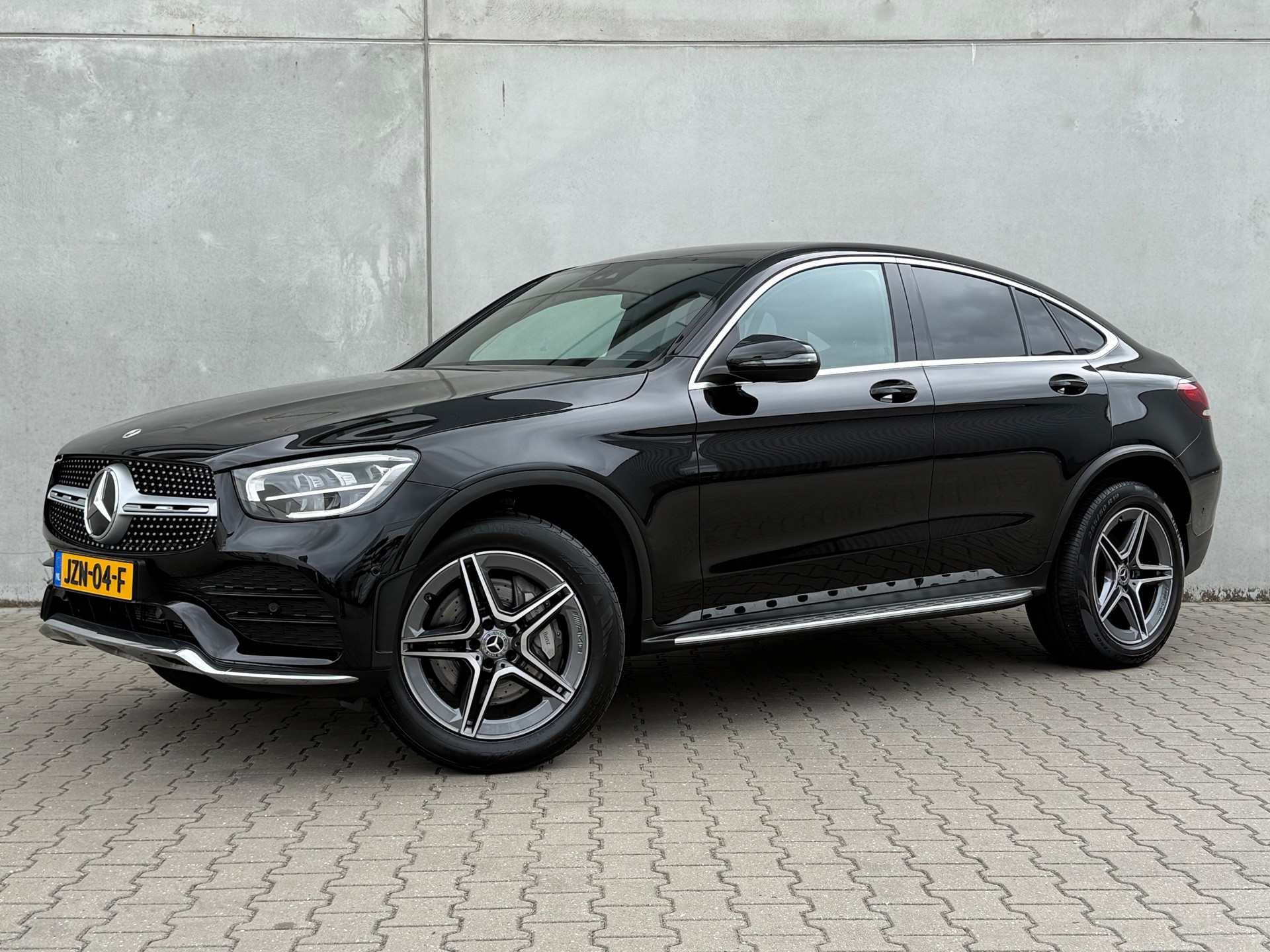 Mercedes-Benz GLC Coupé 300e 4MATIC AMG | 12 mnd garantie | Dealercheck 51916892-0.jpg | Autobedrijf Van Schijndel