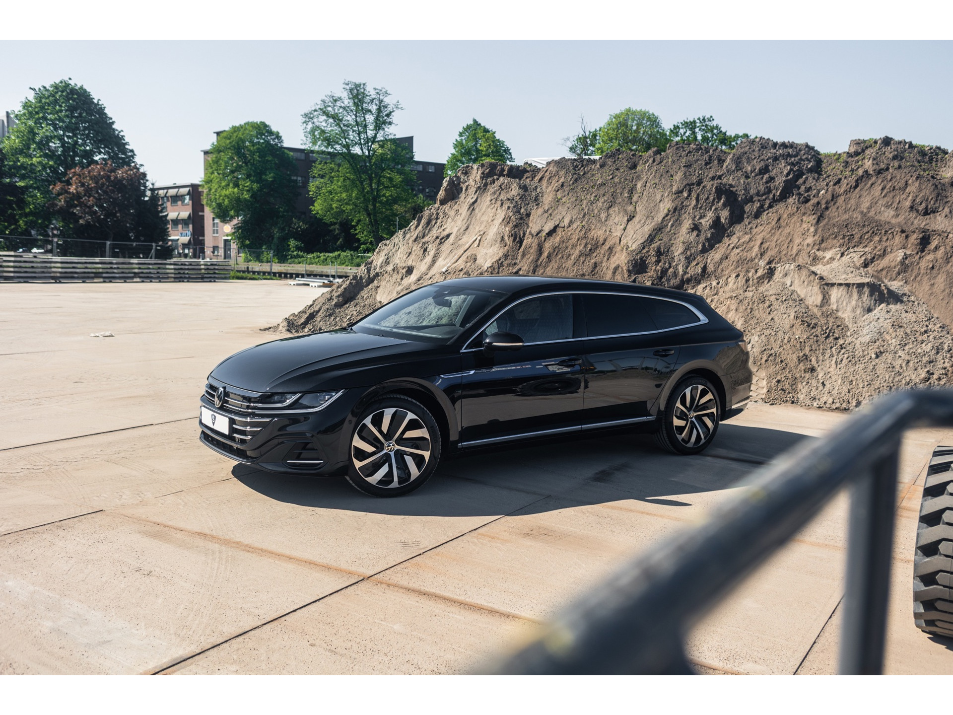 Volkswagen Arteon Shooting Brake 1.4 TSI eHybrid R-Line Business+ SOH-TEST Sportstoelen 19inch Dealerauto 52149147-0.jpg | Autobedrijf Van Schijndel