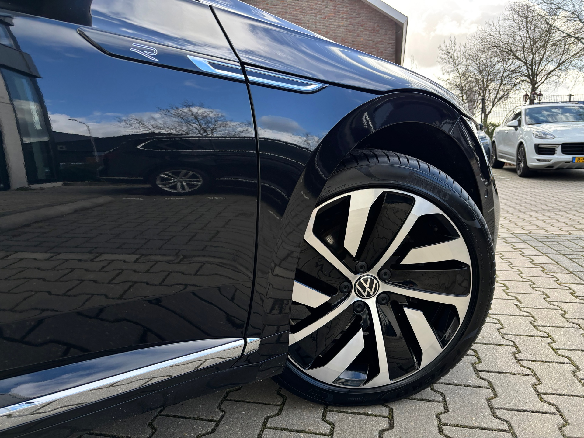 Volkswagen Arteon Shooting Brake 1.4 TSI eHybrid R-Line Business+ SOH-TEST Sportstoelen 19inch Dealerauto 52149147-2.jpg | Autobedrijf Van Schijndel