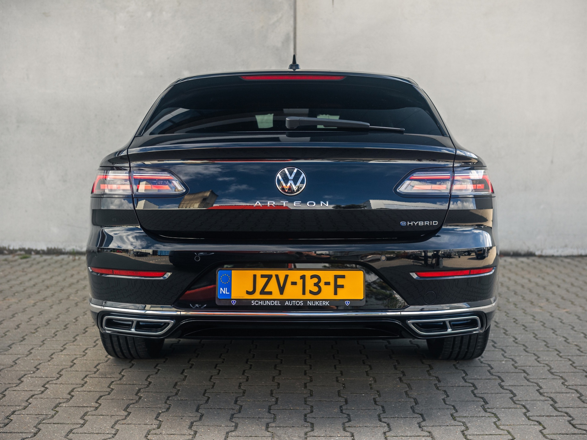 Volkswagen Arteon Shooting Brake 1.4 TSI eHybrid R-Line Business+ SOH 99.4% !! Sportstoelen 19inch Dealerauto 52149147-2.jpg | Autobedrijf Van Schijndel