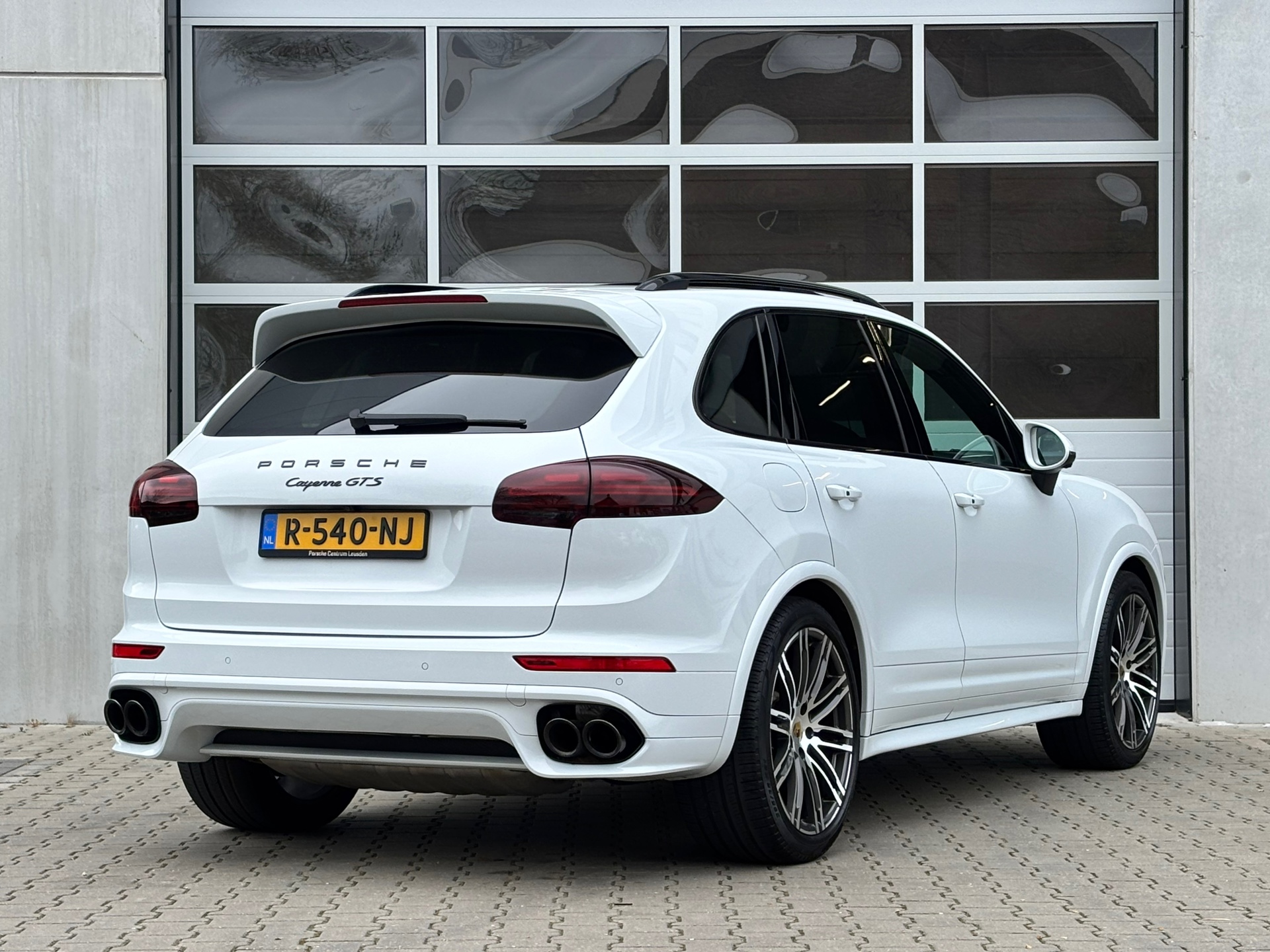 Porsche Cayenne 3.6 GTS Carbon Carplay Trekhk. 21inch Pano 53052684-1.jpg | Autobedrijf Van Schijndel
