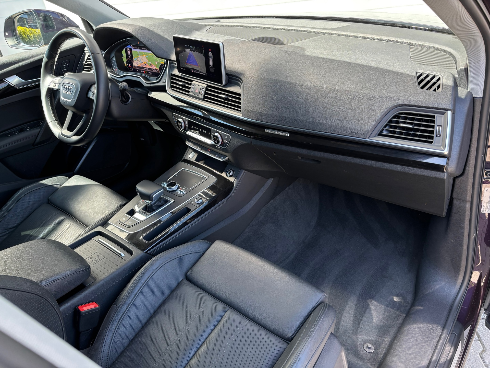 Audi Q5 55 TFSI e Quattro Competition Audi Exclusive Violett 53070998-1.jpg | Autobedrijf Van Schijndel