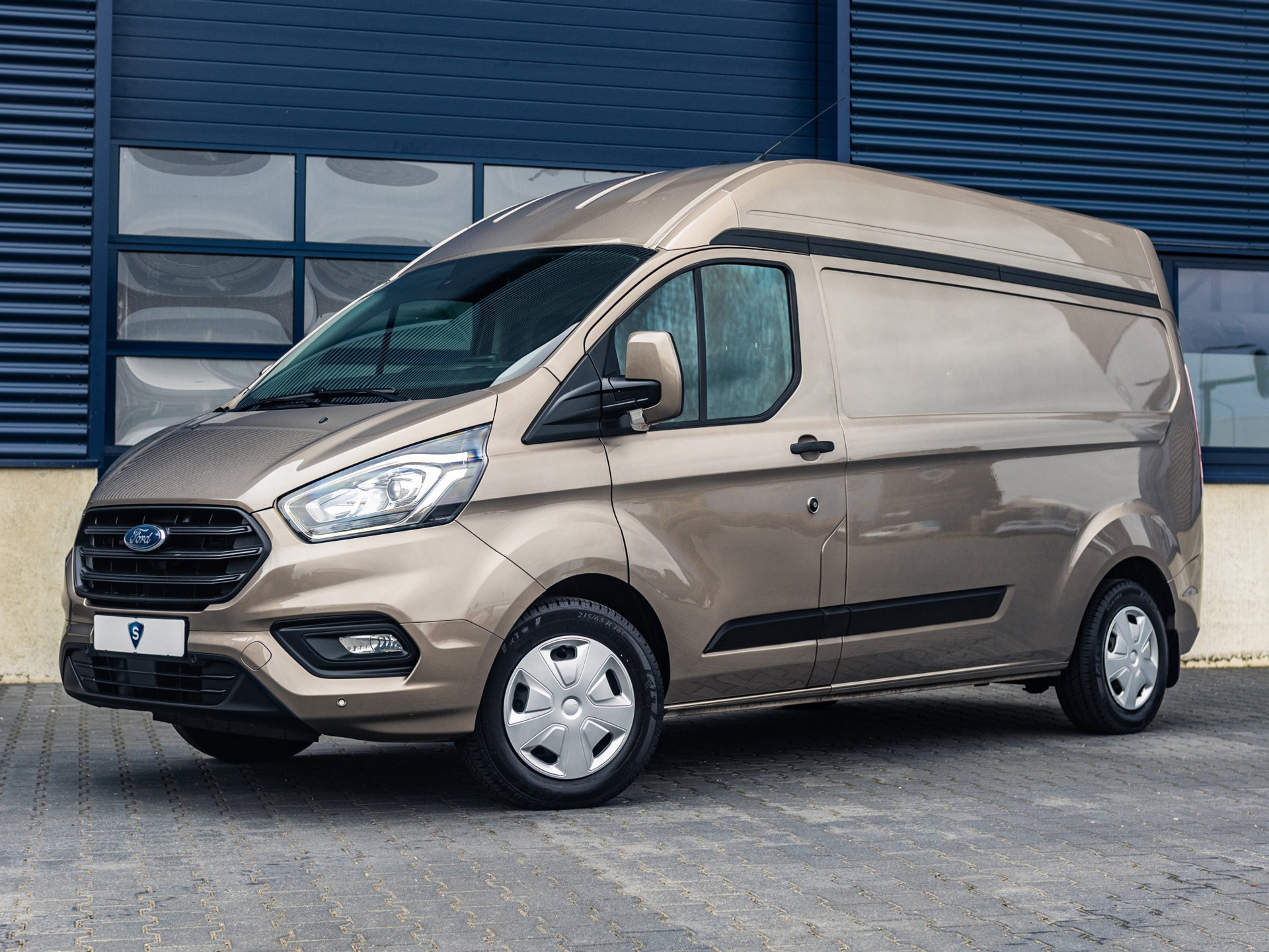 Ford Transit Custom 300 2.0 TDCI L2H2 Limited 53642632-0.jpg | Autobedrijf Van Schijndel