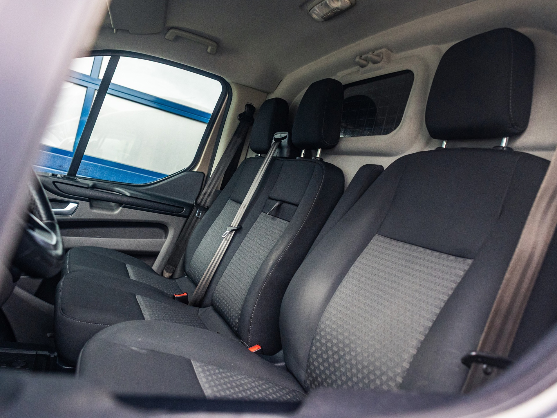 Ford Transit Custom 300 2.0 TDCI L2H2 Limited 53642632-1.jpg | Autobedrijf Van Schijndel