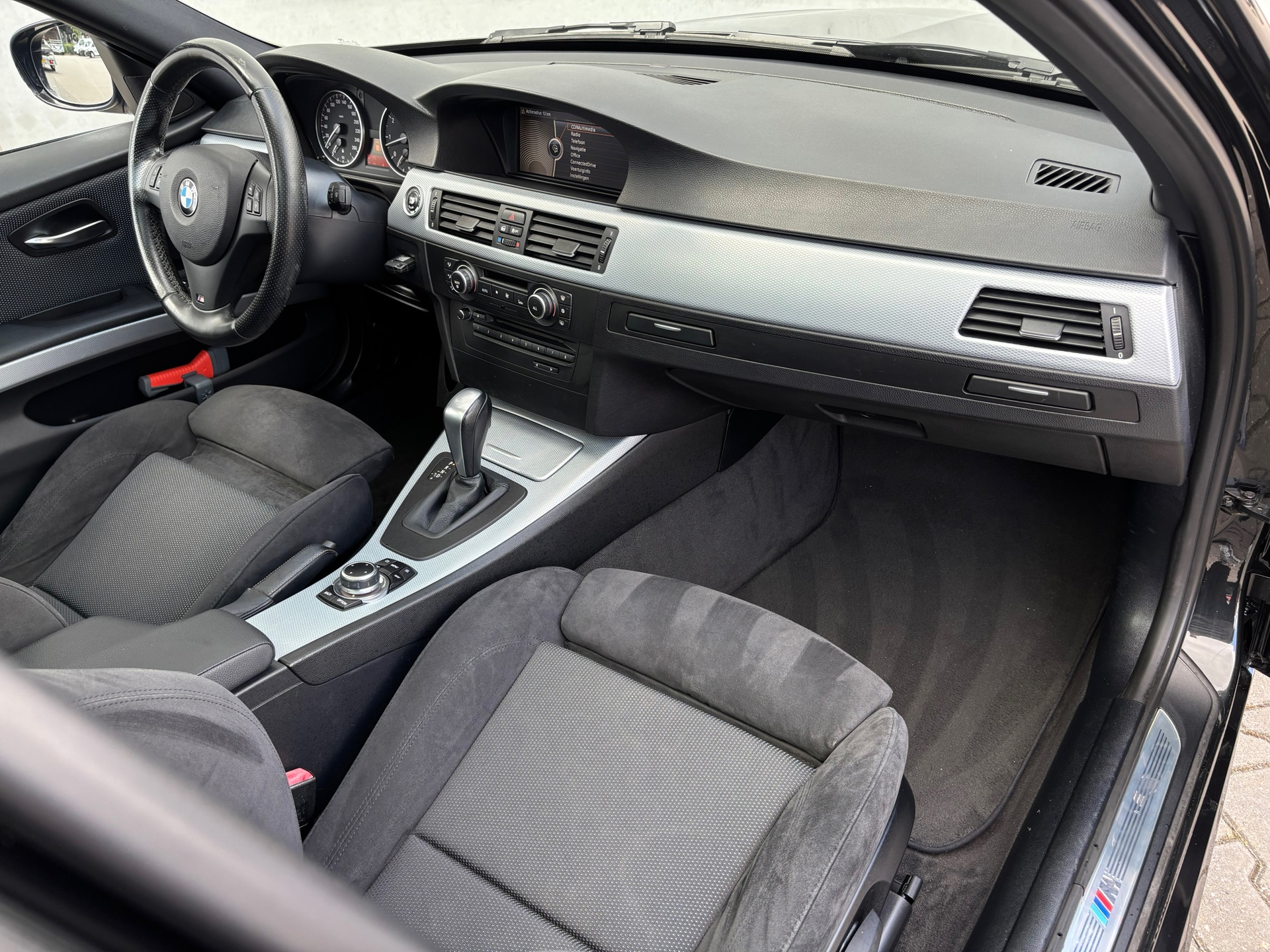 BMW 3 Serie Touring 318i Corporate Lease Luxury Line | Apple Carplay | M Sport | Pano dak | Automt. 54763975-1.jpg | Autobedrijf Van Schijndel