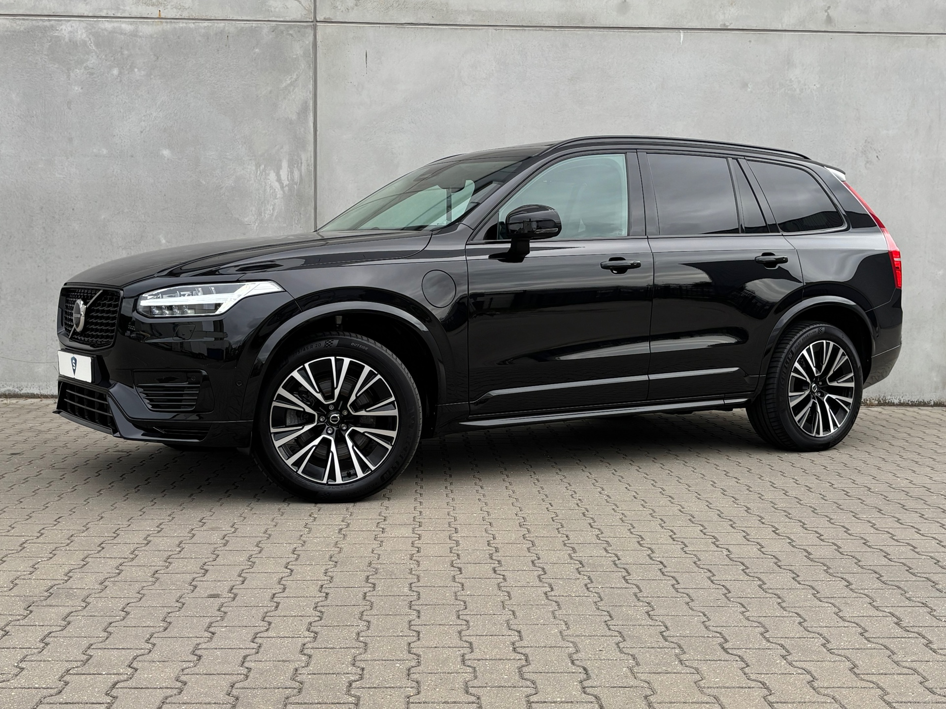 Volvo XC90 2.0 T8 Plug-in hybrid AWD Ultra Dark SOH 99.44% 54960819-0.jpg | Autobedrijf Van Schijndel