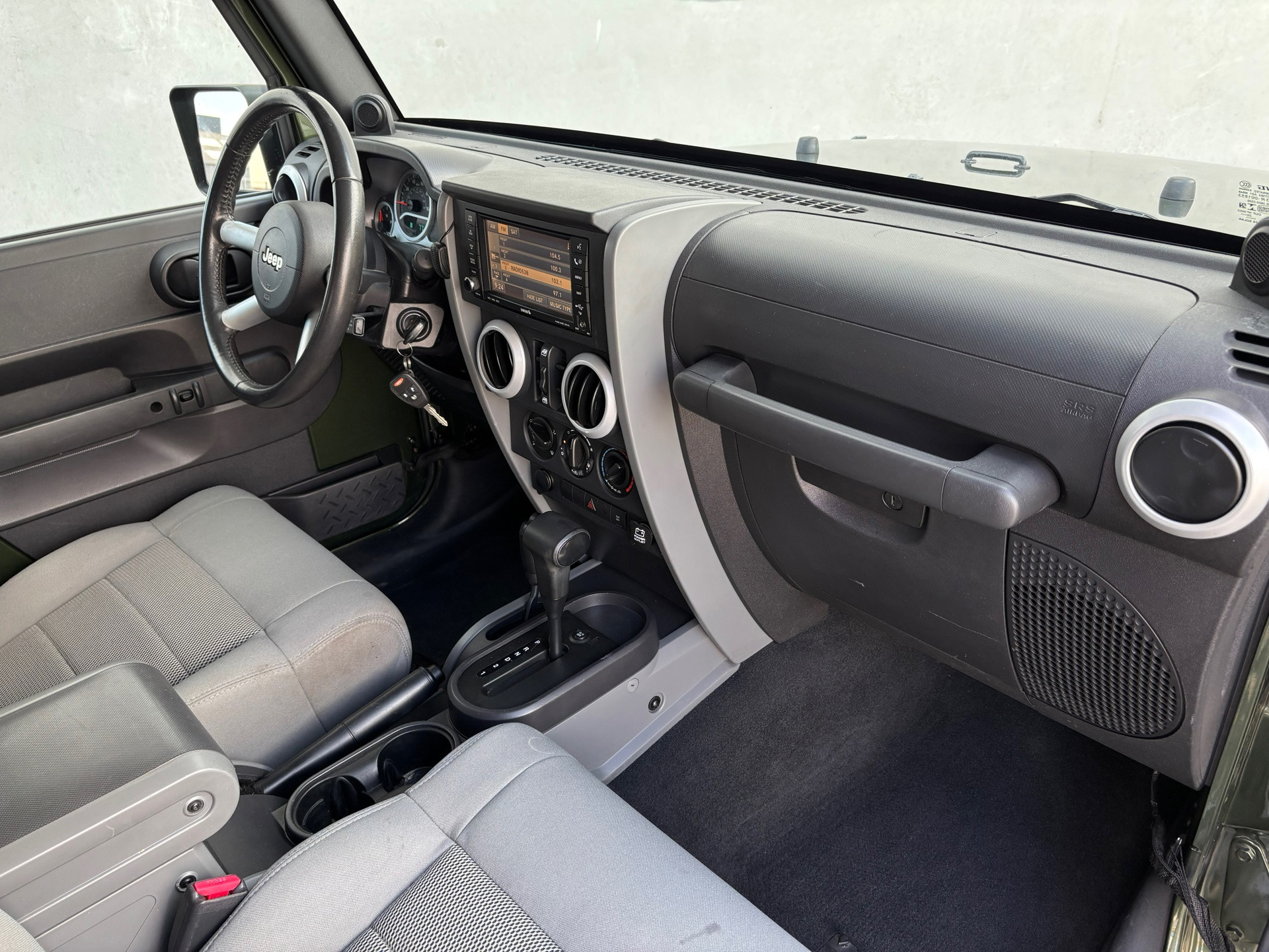 Jeep Wrangler Unlimited 3.8 Sahara 55444397-1.jpg | Autobedrijf Van Schijndel