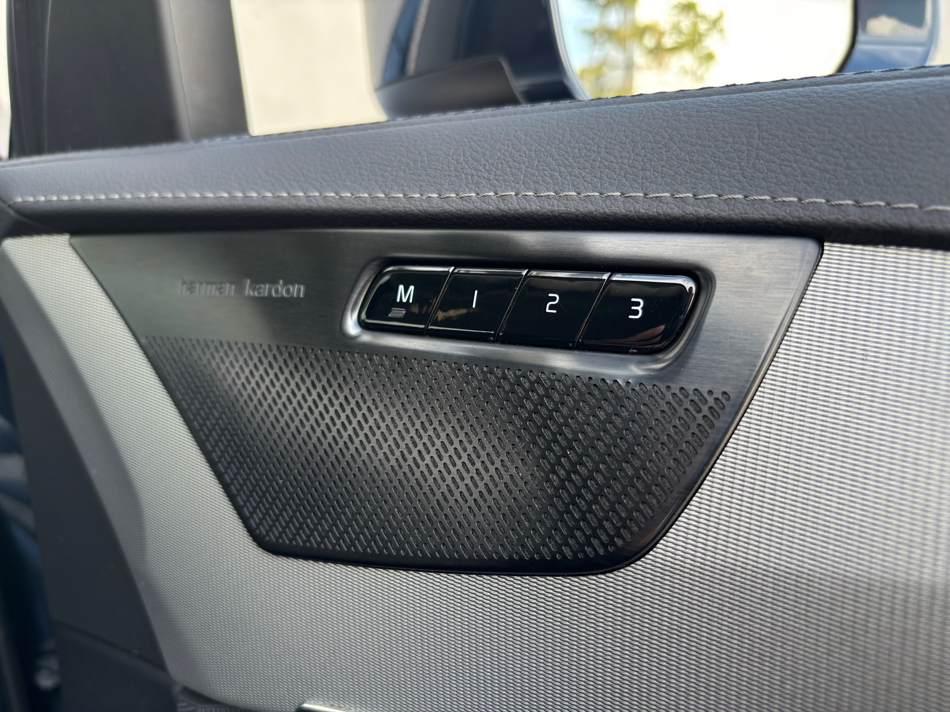 Volvo XC90 2.0 T8 Recharge AWD Plus Bright 55444638-2.jpg | Autobedrijf Van Schijndel